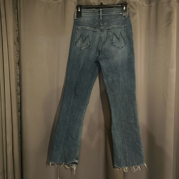 MOTHER jeans w/ slight tear below button fly closure. Tripper ankle fray,size 27 - Picture 2 of 6